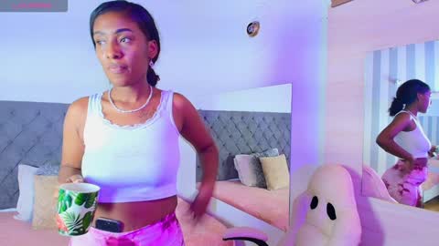 Snapshot of rebeca_cortez1 chatting on 01-13-25, 03:45 I invite you to my birthday on November 3th  online show from 01-13-25, 03:45