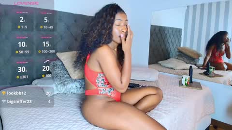 Snapshot of rebeca_cortez1 chatting on 01-25-25, 03:30 I invite you to my birthday on November 3th  online show from 01-25-25, 03:30