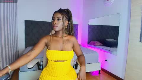 Snapshot of rebeca_cortez1 chatting on 02-28-25, 03:48 I invite you to my birthday on November 3th  online show from 02-28-25, 03:48