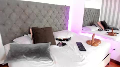Snapshot of rebeca_cortez1 chatting on 03-03-25, 06:48 I invite you to my birthday on November 3th  online show from 03-03-25, 06:48