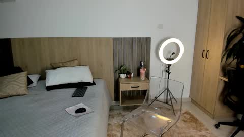 I invite you to my birthday on November 3th  online show from 01-31-26, 07:45