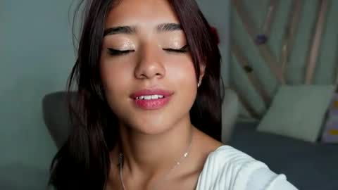 Snapshot of rebeca_cortez55 chatting on 02-04-25, 11:27 Rebecca online show from 02-04-25, 11:27