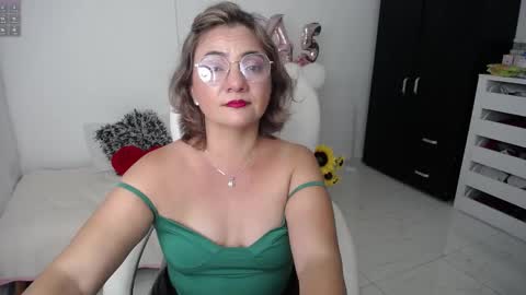 REBECA online show from 01-25-25, 02:26