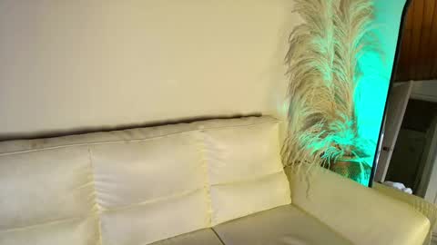 Rebeca Williams online show from 02-04-25, 02:07