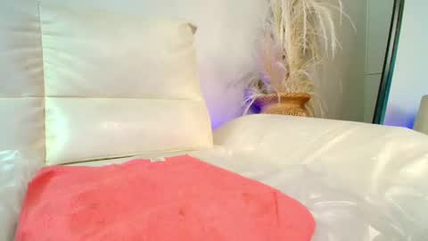 Rebeca Williams online show from 02-27-25, 09:36