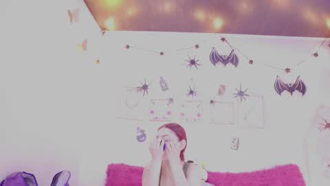 Rebeca  online show from 10-16-25, 12:39