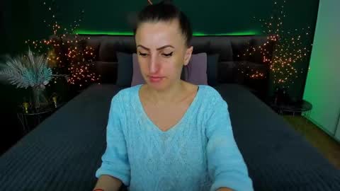 rebecca_diamonds online show from 02-11-25, 06:40