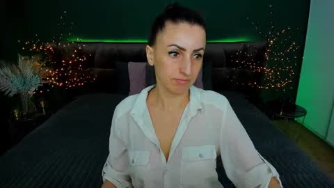 rebecca_diamonds online show from 03-03-25, 06:26