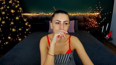 rebecca_diamonds online show from 12-21-25, 06:31