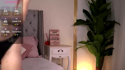 Rebecca online show from 03-26-26, 09:04