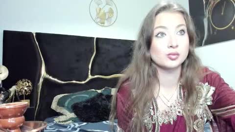 Snapshot of rebekarose chatting on 10-31-25, 11:39 rebekarose online show from 10-31-25, 11:39