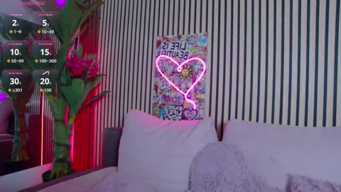 Snapshot of rebeldools chatting on 12-18-25, 05:46 rebeldools online show from 12-18-25, 05:46