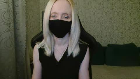 RebesaOlset online show from 01-22-25, 04:23