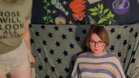 Lara online show from 12-18-25, 10:05