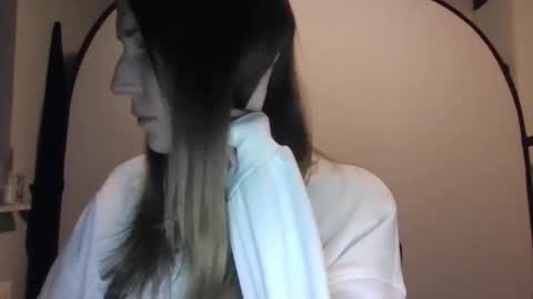 Keely KeKe Kiwi online show from 11-02-25, 11:18