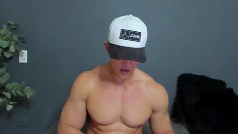 twitter REECET26 instagram RECCETAYLOR online show from 01-05-26, 05:27