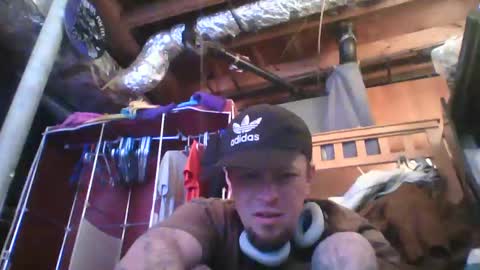 Snapshot of recka810 chatting on 02-28-25, 09:55 recka810 online show from 02-28-25, 09:55
