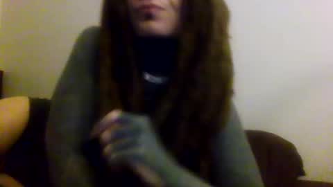 Snapshot of red_eyed_roze chatting on 02-15-25, 08:00 red_eyed_roze online show from 02-15-25, 08:00