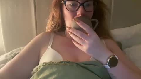 Rosie online show from 10-21-25, 04:46