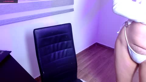 IG   OF red moonn online show from 12-14-24, 03:15