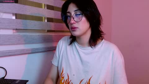 IG   OF red moonn online show from 12-16-24, 01:22