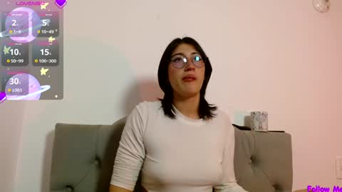 IG   OF red moonn online show from 12-19-24, 02:35