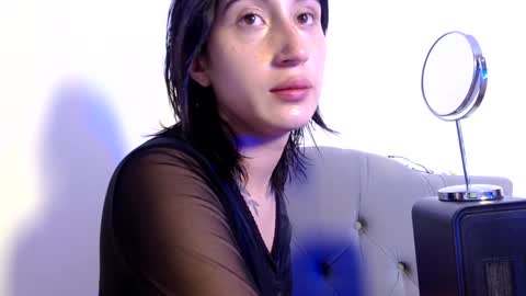 IG   OF red moonn online show from 12-29-24, 12:01