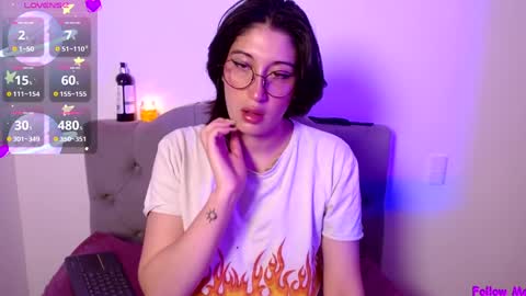 IG   OF red moonn online show from 01-19-25, 11:34