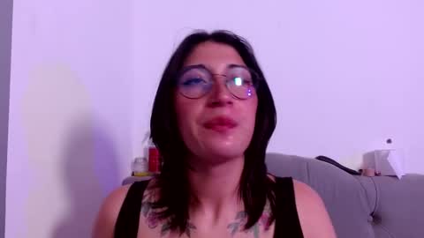 IG   OF red moonn online show from 02-18-25, 05:42