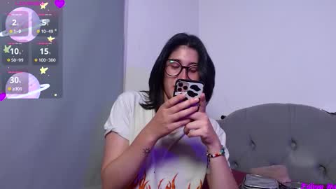 IG   OF red moonn online show from 10-03-25, 03:14