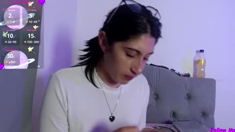 IG   OF red moonn online show from 10-17-25, 04:48