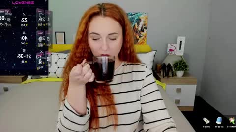 Lessy Fox online show from 01-10-25, 06:28