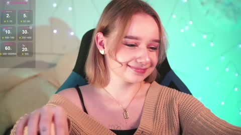 Snapshot of red_queeen chatting on 12-10-24, 11:40 QUEEN OF EVIL online show from 12-10-24, 11:40