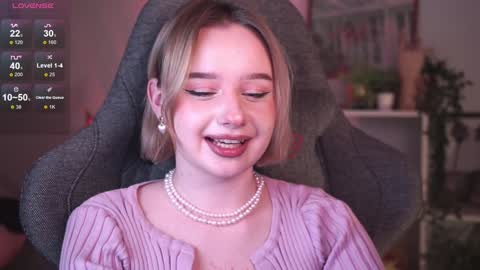 Snapshot of red_queeen chatting on 01-16-25, 11:48 QUEEN OF EVIL online show from 01-16-25, 11:48