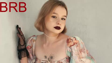 Snapshot of red_queeen chatting on 03-03-25, 05:31 QUEEN OF EVIL online show from 03-03-25, 05:31