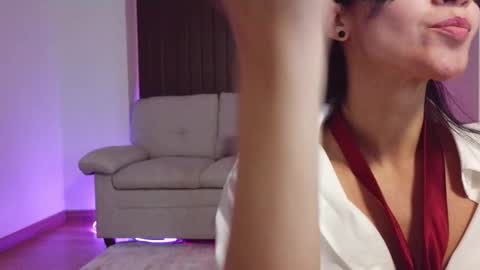 Snapshot of red_queen888 chatting on 02-15-26, 06:21 Sofi online show from 02-15-26, 06:21