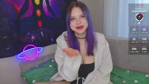 Mia online show from 09-25-25, 04:05