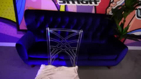 Snapshot of reddoll_ chatting on 11-26-25, 05:30 Lily online show from 11-26-25, 05:30