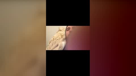 Snapshot of reddrockett69 chatting on 02-06-26, 04:28 Ali j online show from 02-06-26, 04:28