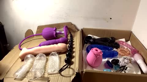 Redhot2watch online show from 01-11-25, 08:11