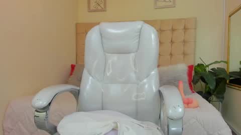 Lupe online show from 03-04-25, 10:46