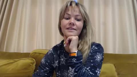 RedJessica online show from 09-19-25, 05:31