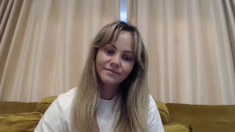 RedJessica online show from 09-22-25, 08:49