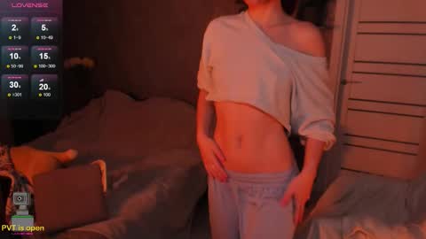 Stephanie online show from 12-05-25, 10:24