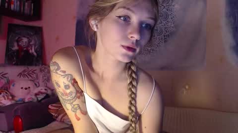 Ana online show from 10-05-25, 09:51