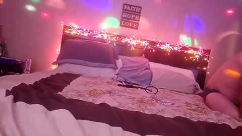 Snapshot of redrocketfirefox chatting on 12-21-24, 08:50 Redrocket firefox online show from 12-21-24, 08:50