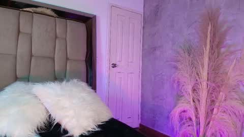 Snapshot of reds_velvet chatting on 02-20-26, 03:36 RED VELVET online show from 02-20-26, 03:36