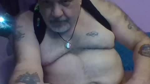 Snapshot of reggieroux chatting on 11-11-25, 03:39 reggie online show from 11-11-25, 03:39