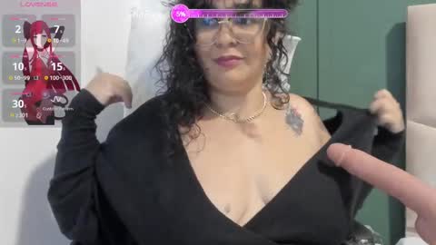 reginavegaa online show from 02-12-25, 11:51