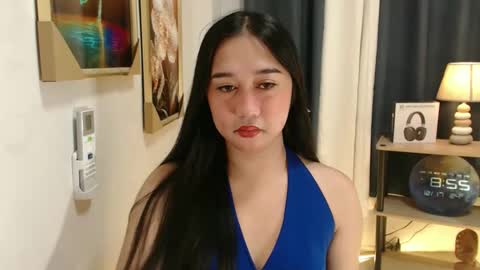 regine online show from 12-17-25, 12:55